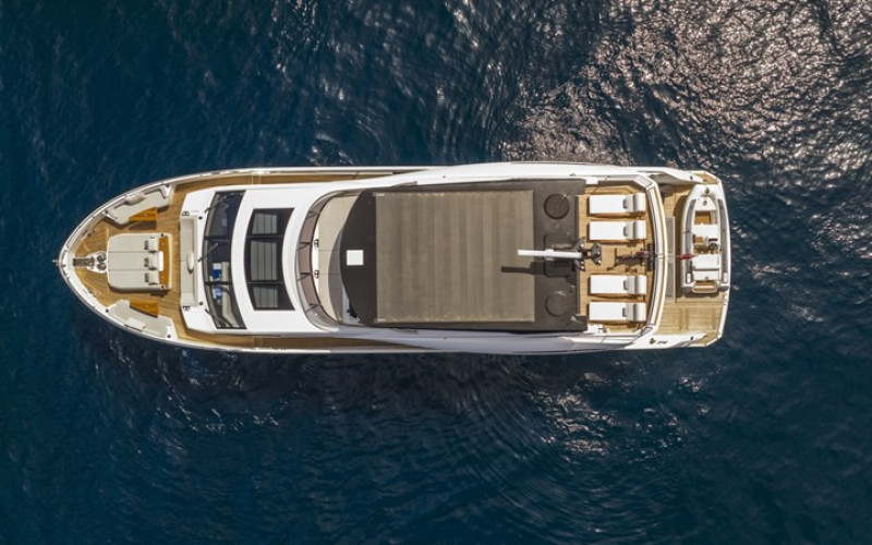 SUNSEEKER 90 OCEAN W OF JERSEY