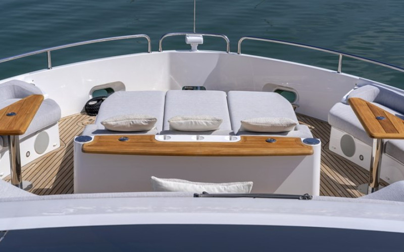 SUNSEEKER 90 OCEAN W OF JERSEY