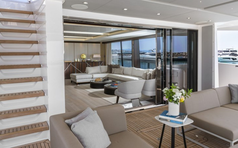 SUNSEEKER 90 OCEAN W OF JERSEY