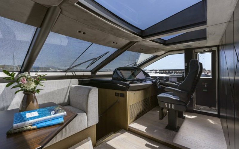 SUNSEEKER 90 OCEAN W OF JERSEY