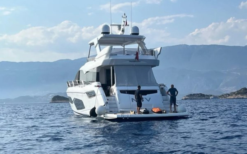 SUNSEEKER SUNSEEKER MANHATTAN 68