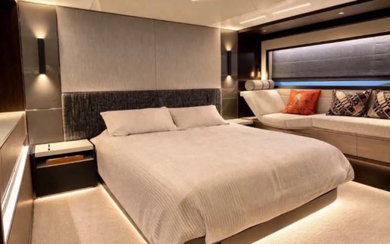 SUNSEEKER SUNSEEKER MANHATTAN 68