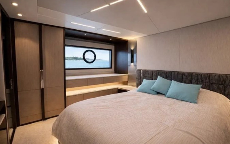 SUNSEEKER SUNSEEKER MANHATTAN 68