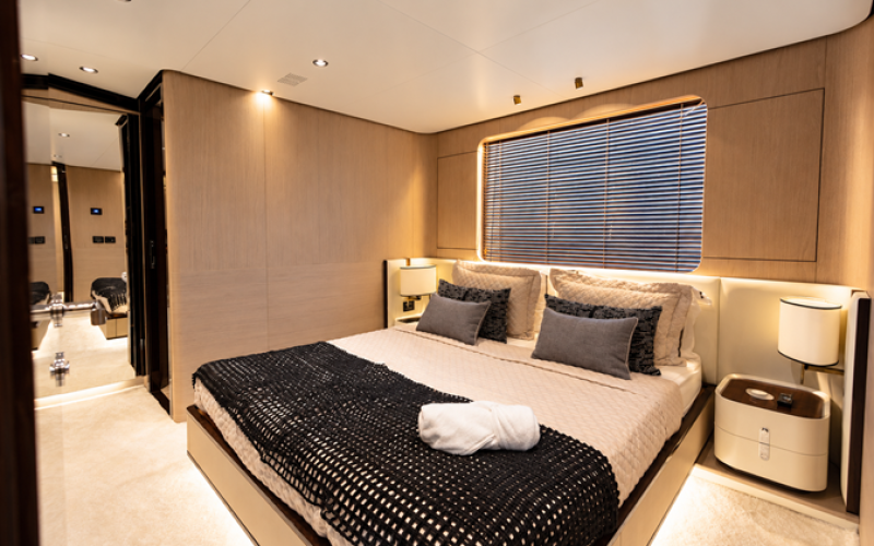 AZIMUT YACHTS ESCAPE