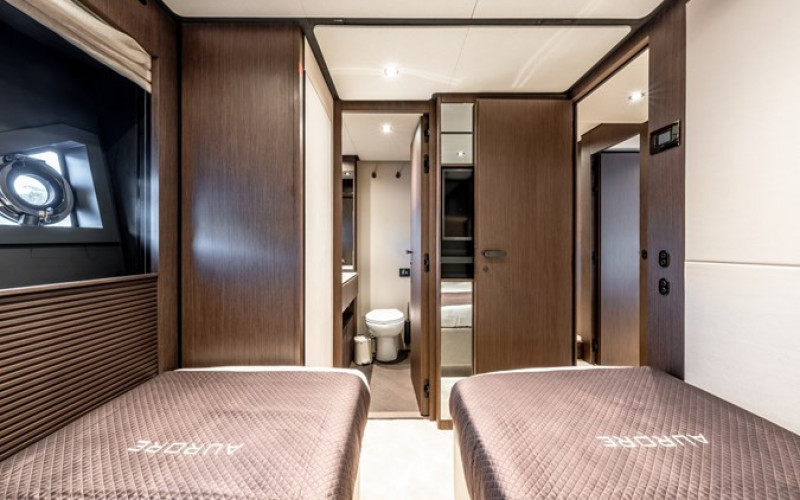 FERRETTI YACHTS AURORE