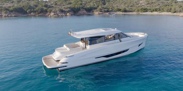 SOLARIS POWER 60 COUPÃ