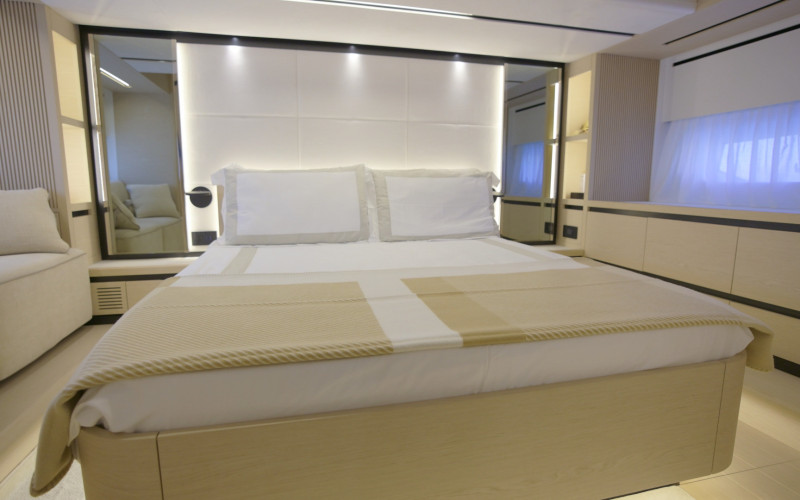 SOLARIS POWER 60 COUPÃ
