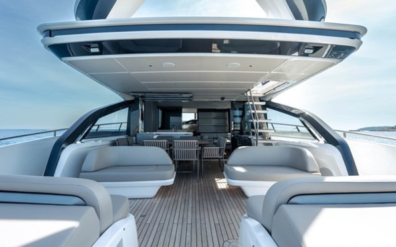 PRINCESS YACHTS S80 PRINCESS S80