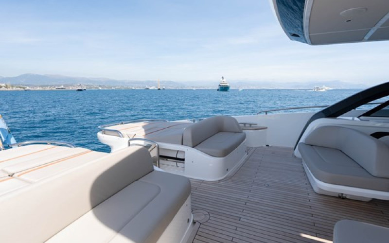 PRINCESS YACHTS S80 PRINCESS S80