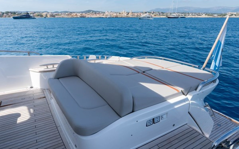 PRINCESS YACHTS S80 PRINCESS S80