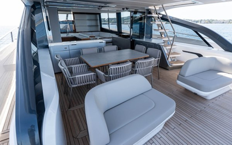 PRINCESS YACHTS S80 PRINCESS S80