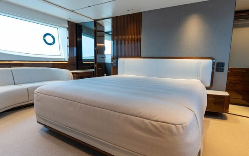PRINCESS YACHTS S80 PRINCESS S80