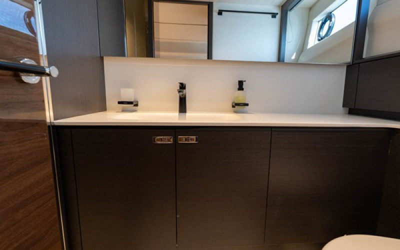 PRINCESS YACHTS S80 PRINCESS S80