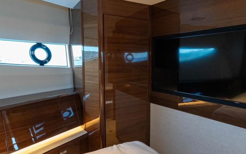 PRINCESS YACHTS S80 PRINCESS S80