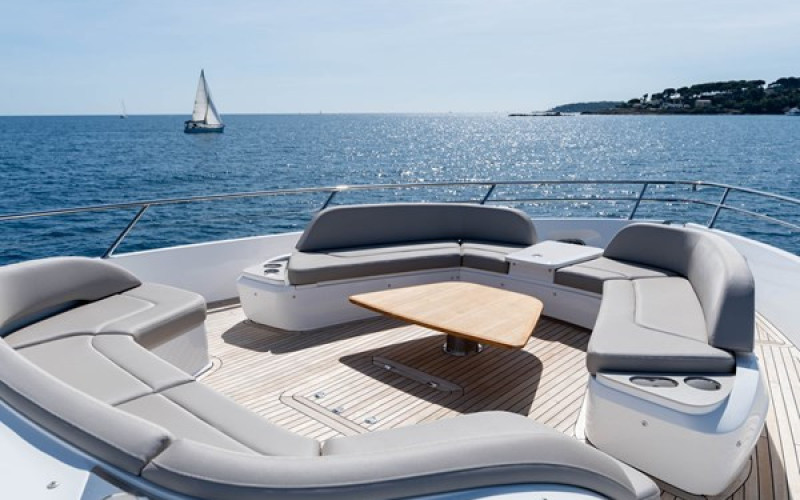 PRINCESS YACHTS S80 PRINCESS S80