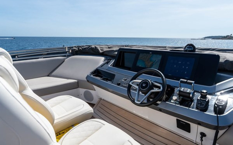 PRINCESS YACHTS S80 PRINCESS S80