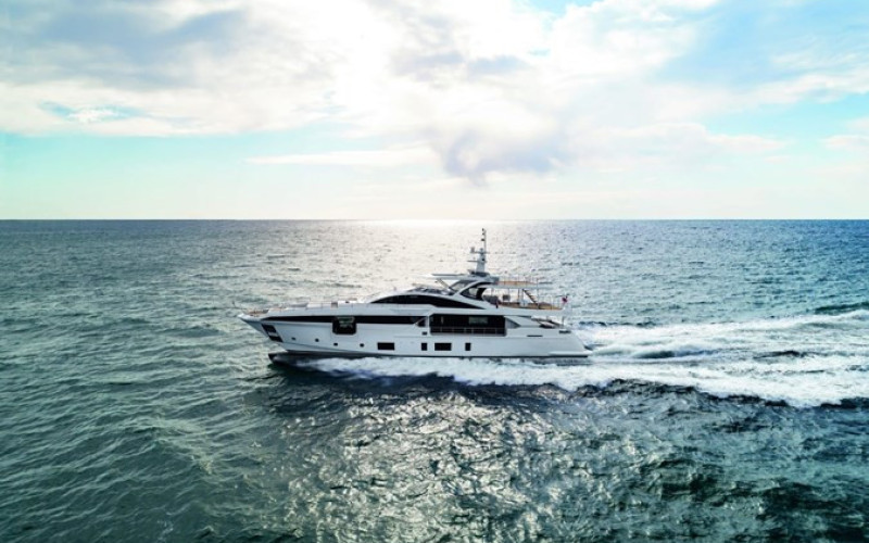 AZIMUT YACHTS GRANDE 35 METRI MISS M