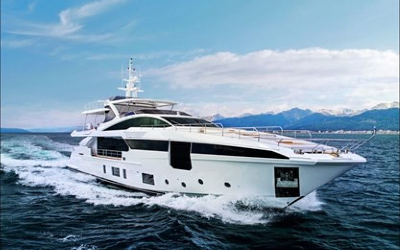 AZIMUT YACHTS GRANDE 35 METRI MISS M