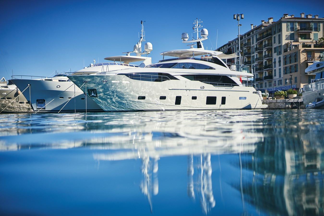 PRINCESS YACHTS Princess 30M PRINCESS 30M - NADIRA