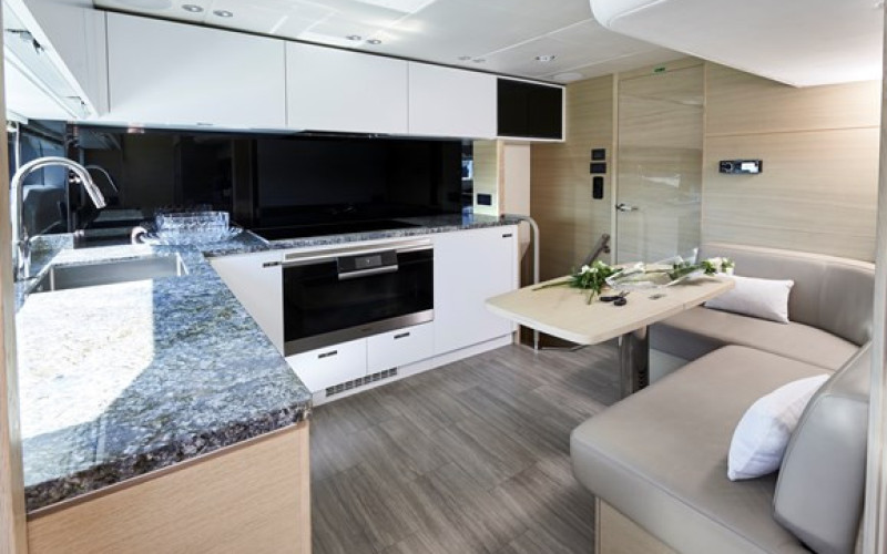 PRINCESS YACHTS Princess 30M PRINCESS 30M - NADIRA