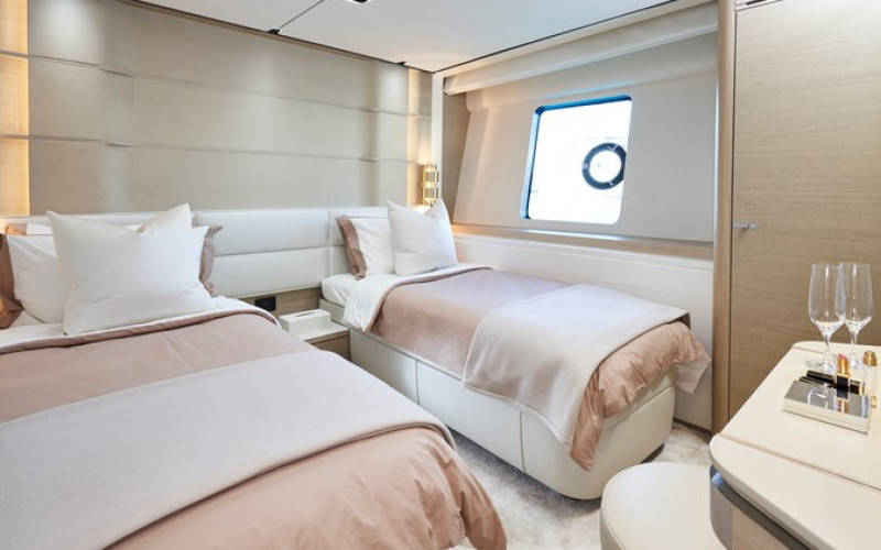 PRINCESS YACHTS Princess 30M PRINCESS 30M - NADIRA