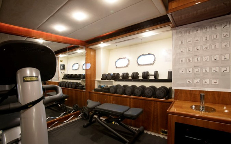 FERRETTI YACHTS LADY VICTORIA