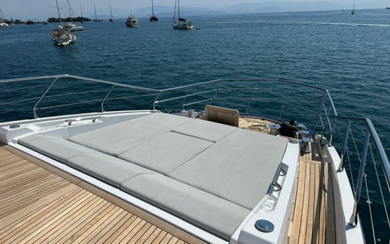 AZIMUT YACHTS GRANDE 27 METRI BETTY