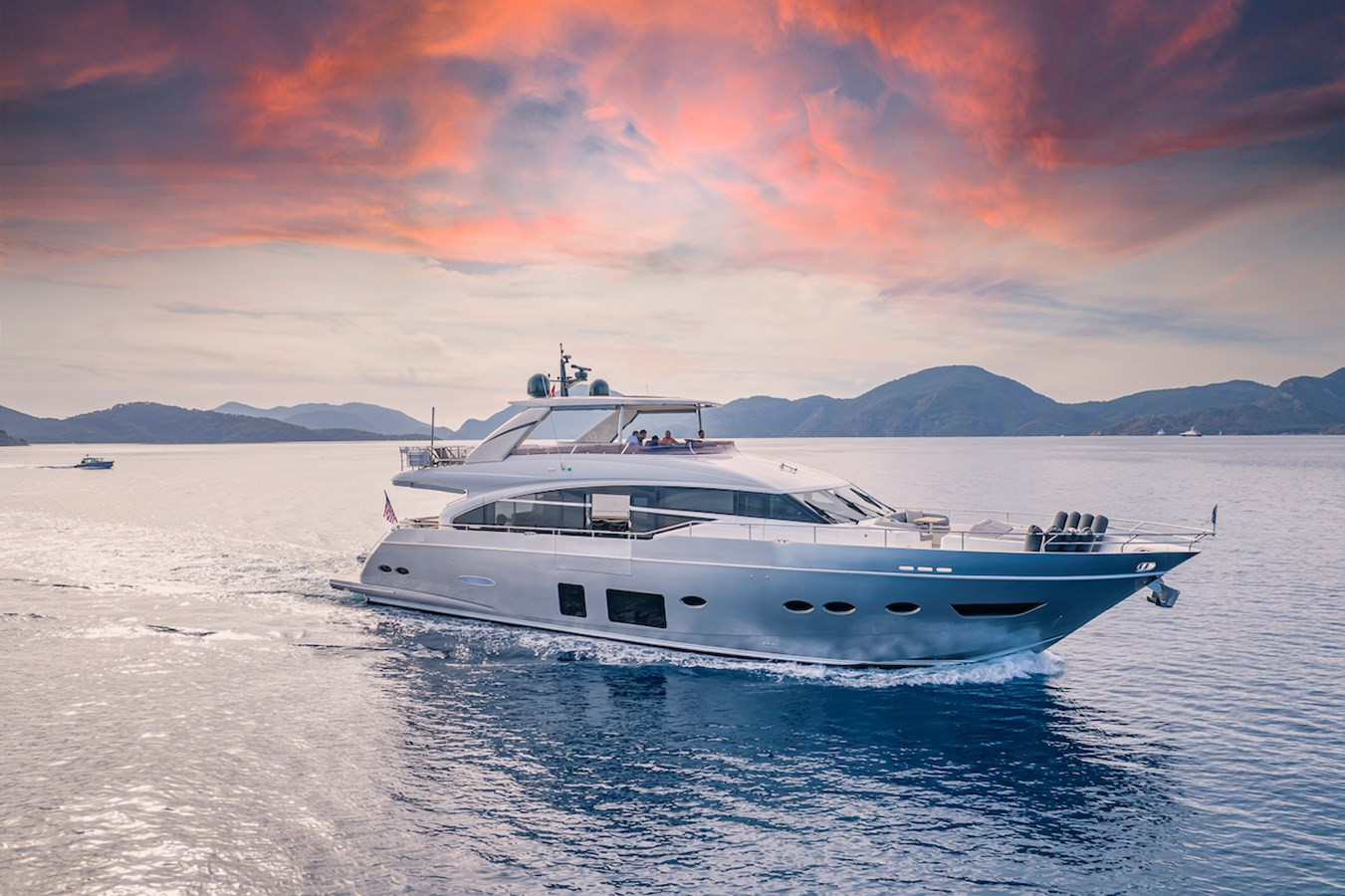 PRINCESS YACHTS 88 Motor Yacht LADY PARISA