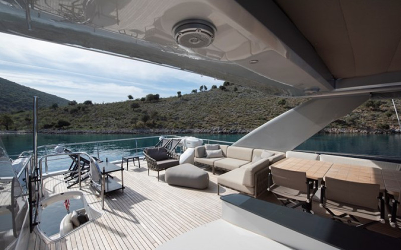 PRINCESS YACHTS 88 Motor Yacht LADY PARISA