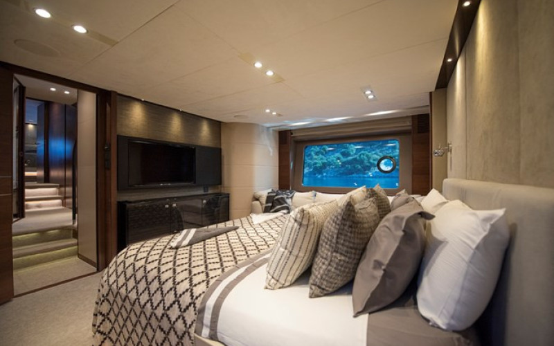 PRINCESS YACHTS 88 Motor Yacht LADY PARISA