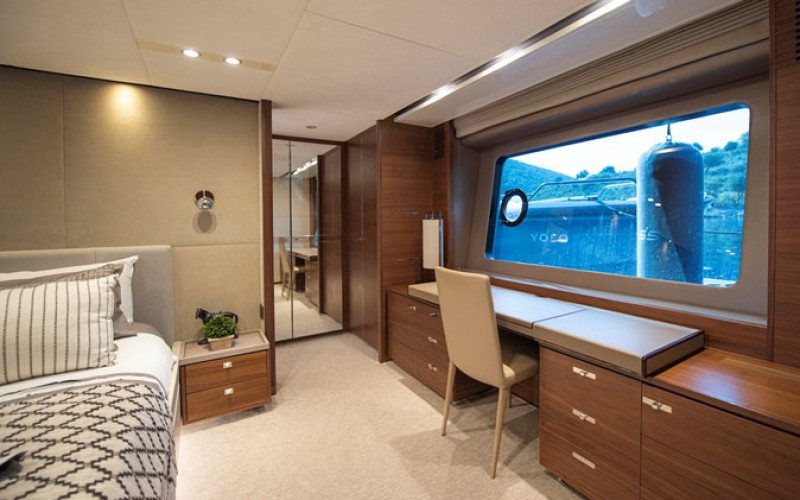 PRINCESS YACHTS 88 Motor Yacht LADY PARISA