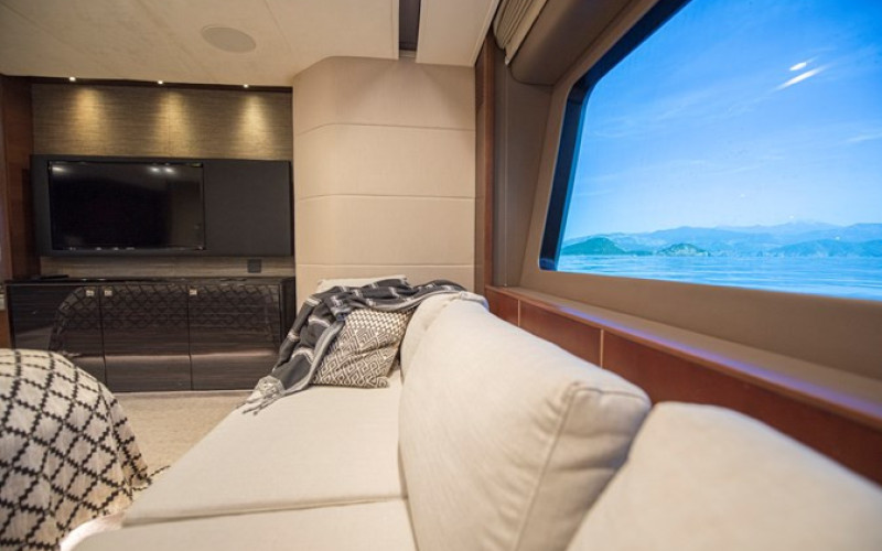 PRINCESS YACHTS 88 Motor Yacht LADY PARISA