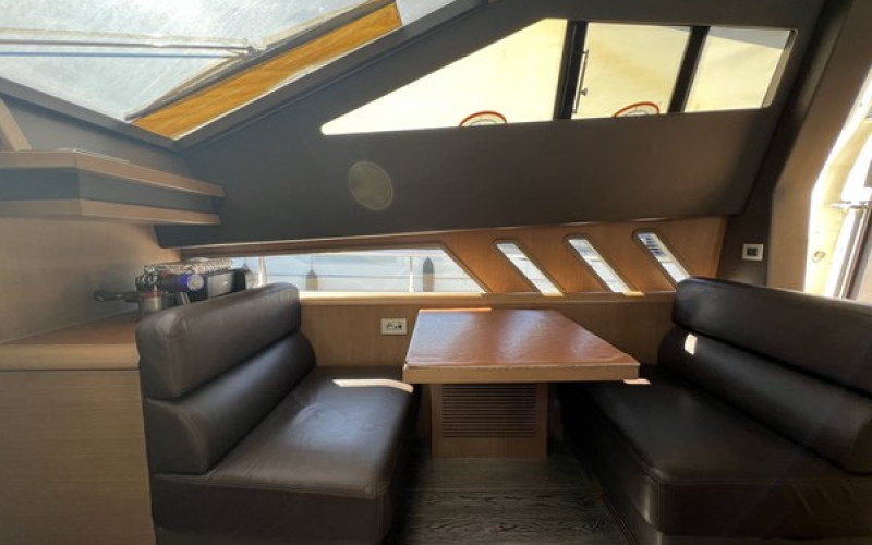 FERRETTI YACHTS Ferretti 800 NGV