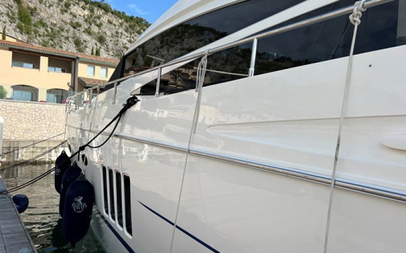 PRINCESS YACHTS LAGUNA I