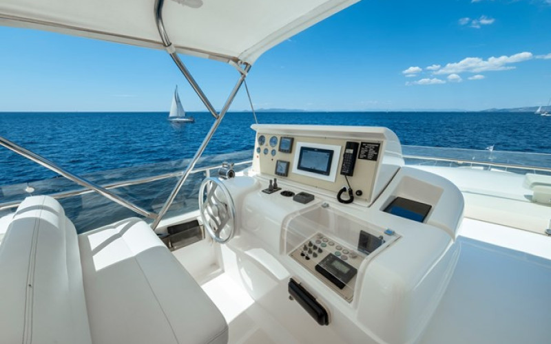 FERRETTI YACHTS 760 HARVESTER