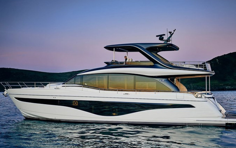 PRINCESS YACHTS Princess Y72 SOLOMON