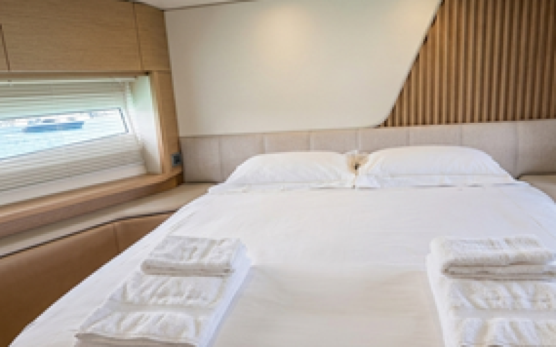PRINCESS YACHTS Princess Y72 SOLOMON