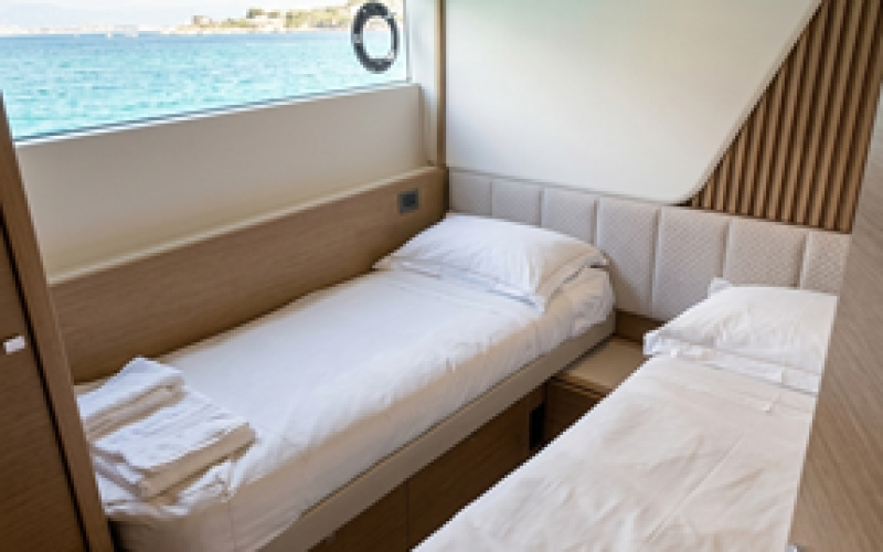 PRINCESS YACHTS Princess Y72 SOLOMON