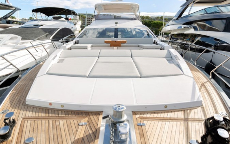 AZIMUT YACHTS Azimut 72 Flybridge SOLSTICE