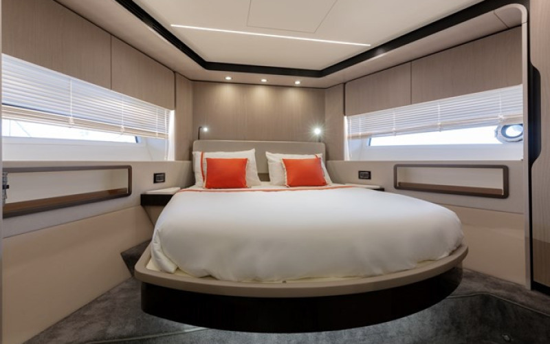 AZIMUT YACHTS Azimut 72 Flybridge SOLSTICE