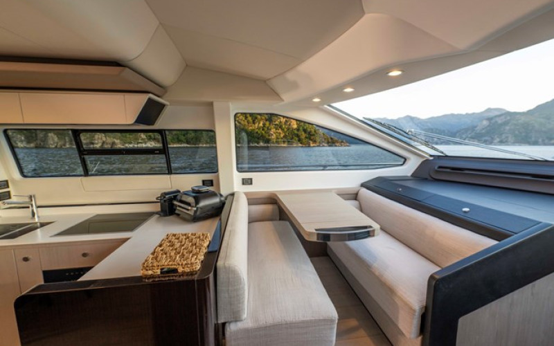 AZIMUT YACHTS 72 Fly CELEBRATE LIFE