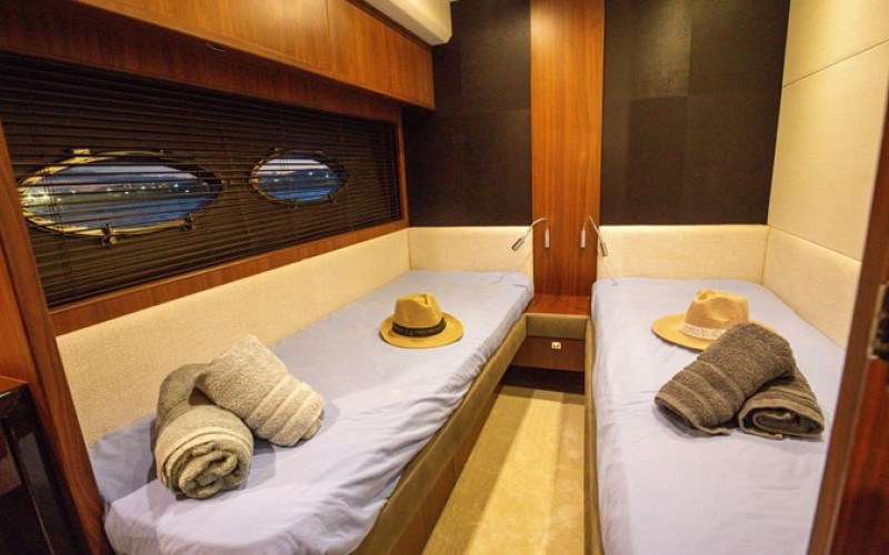 PRINCESS YACHTS LAVIMAR II