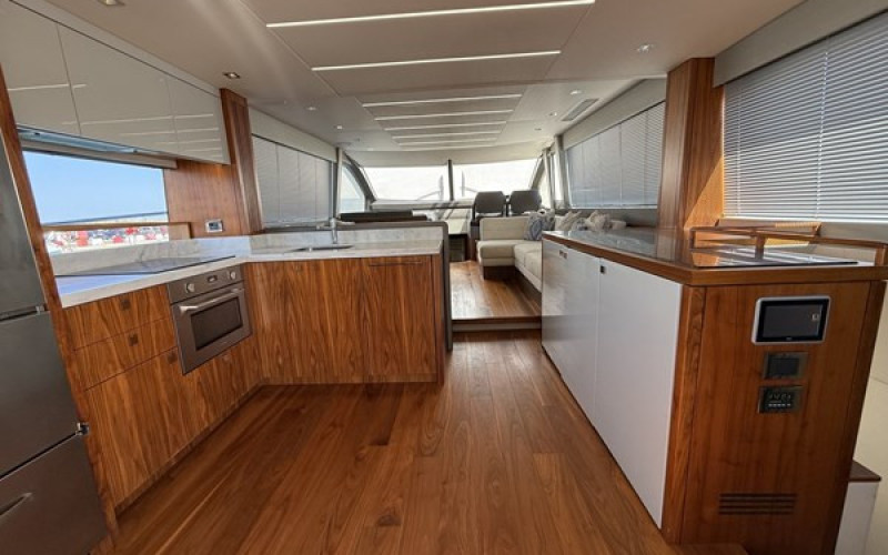 SUNSEEKER MANHATTAN 66 M/Y BISHWISH