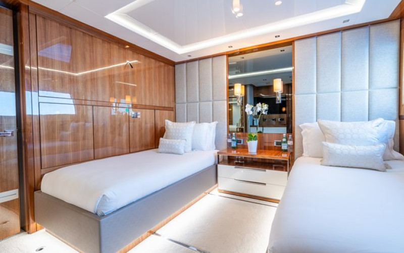 SUNSEEKER Sunseeker 131 ALADDIN