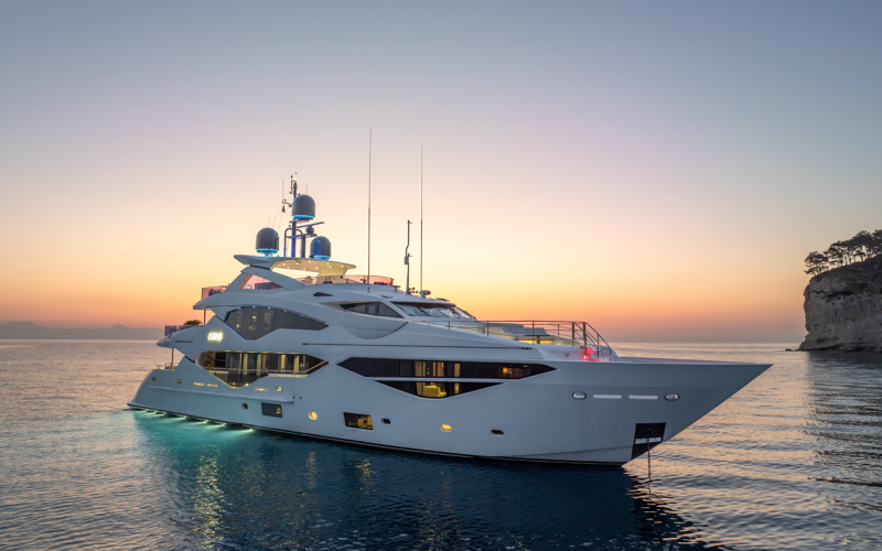 SUNSEEKER Sunseeker 131 NEXUS