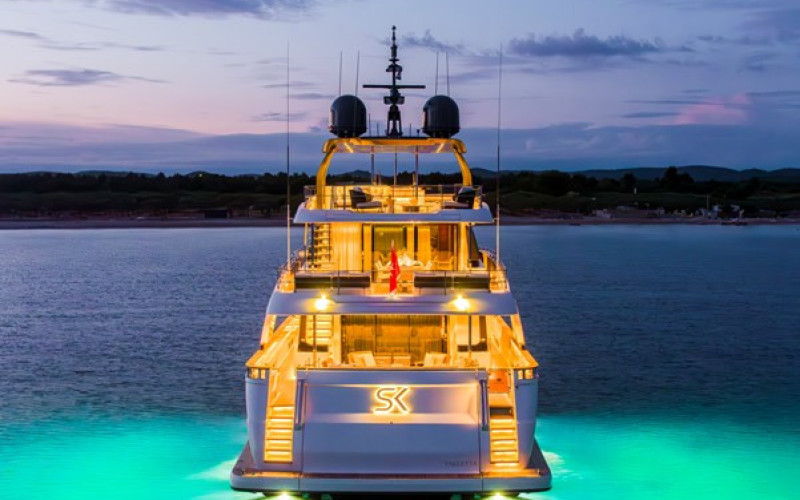 CUSTOM LINE Navetta 33 SK