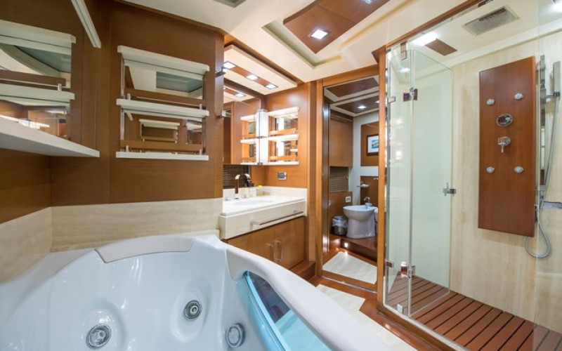 AZIMUT YACHTS 105 LA RUBIA