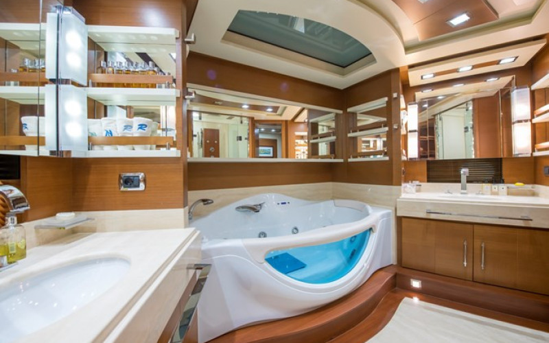 AZIMUT YACHTS 105 LA RUBIA