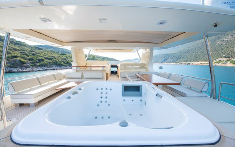 AZIMUT YACHTS 105 LA RUBIA