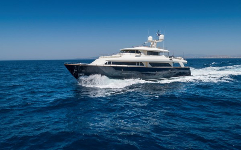 CUSTOM LINE NAVETTA 30 HAG